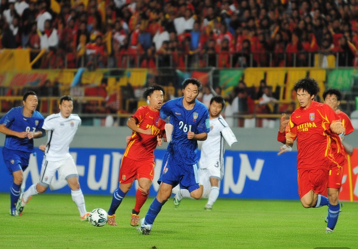 2010东亚杯中韩对决：经典之战精彩回顾